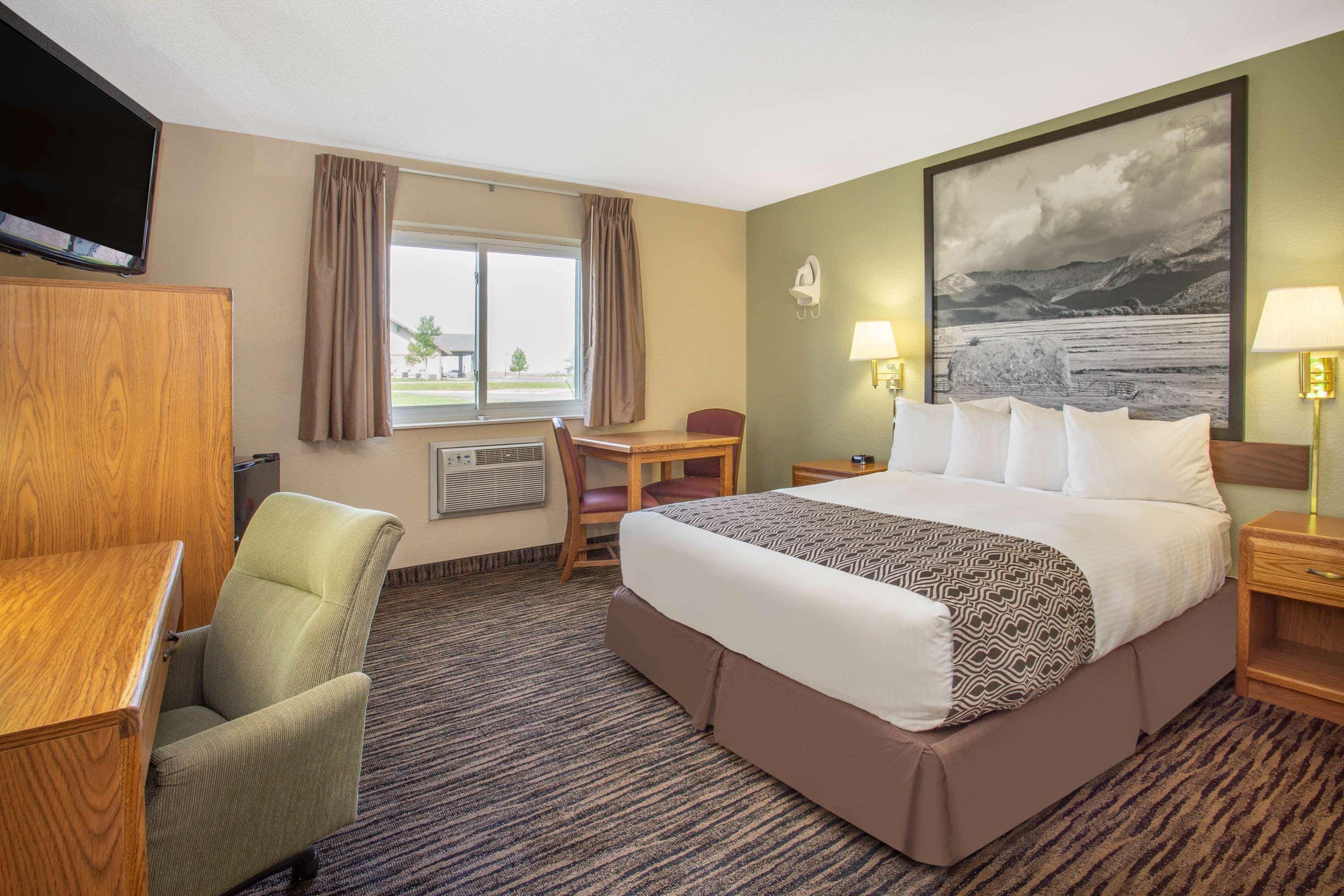 Super 8 By Wyndham Lewistown Hotel Ngoại thất bức ảnh
