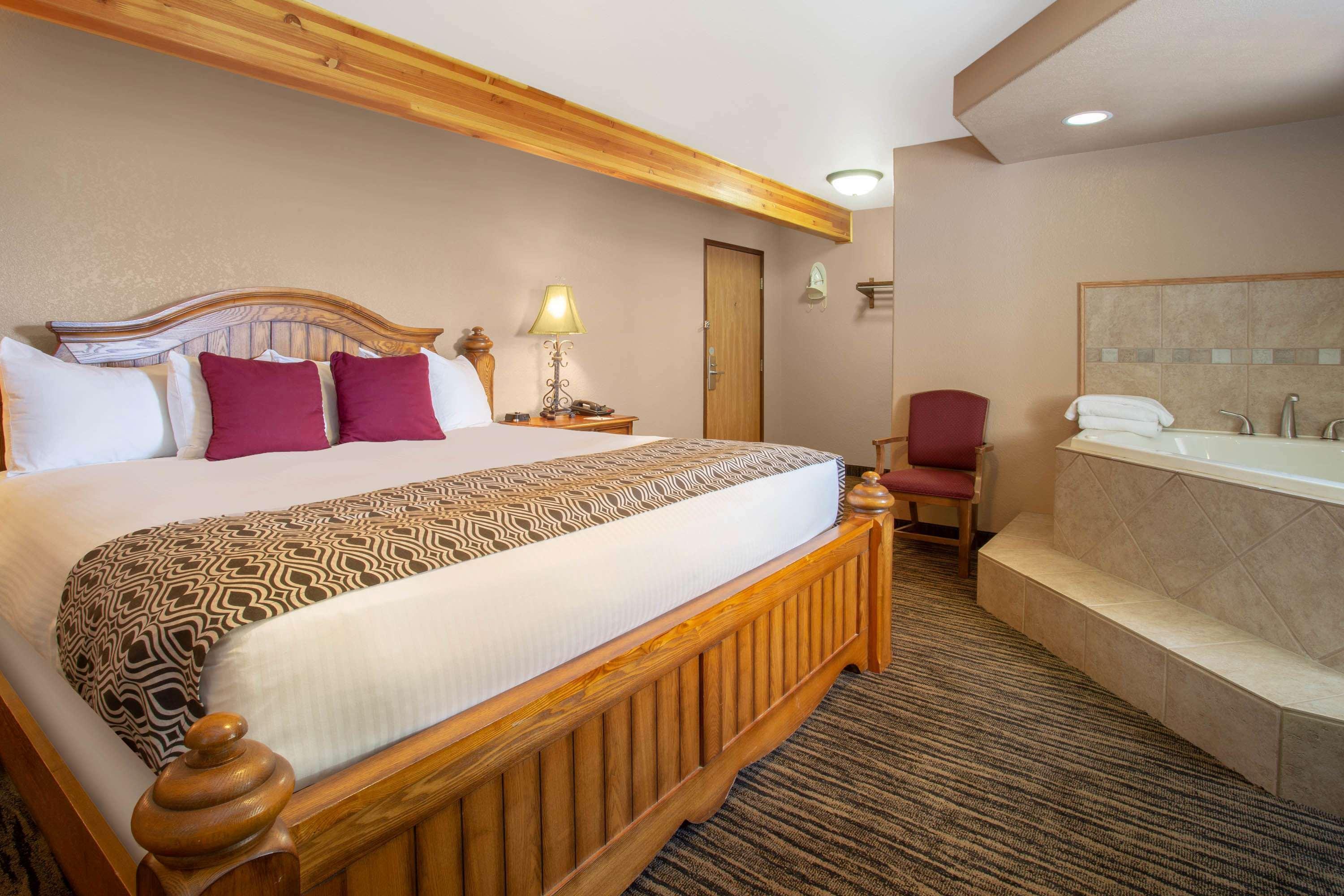 Super 8 By Wyndham Lewistown Hotel Ngoại thất bức ảnh